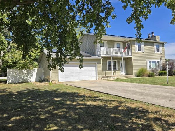 108 MOCKINGBIRD Lane, Woodlawn, IL 62898