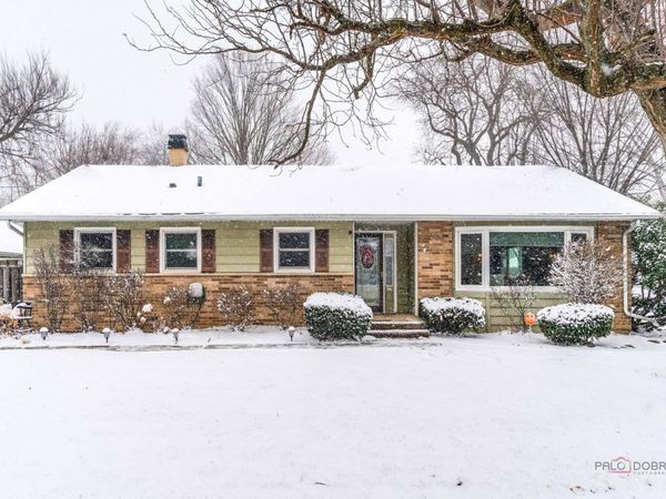 525 Ash Street, Libertyville, IL 60048