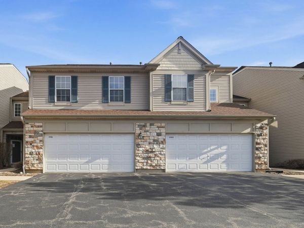 1095 Ellsworth Drive, Grayslake, IL 60030