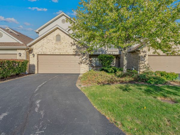 1078 Amber Drive, Lemont, IL 60439