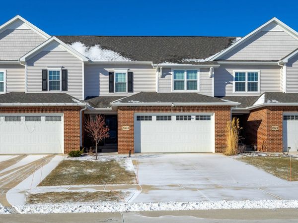3918 ORCHARD Drive, Bettendorf, IA 52722