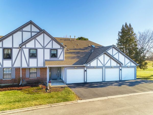 474 Elizabeth Drive, Unit 17D, Wood Dale, IL 60191