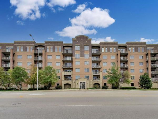 77 N Wolf Road, Unit 312, Northlake, IL 60164