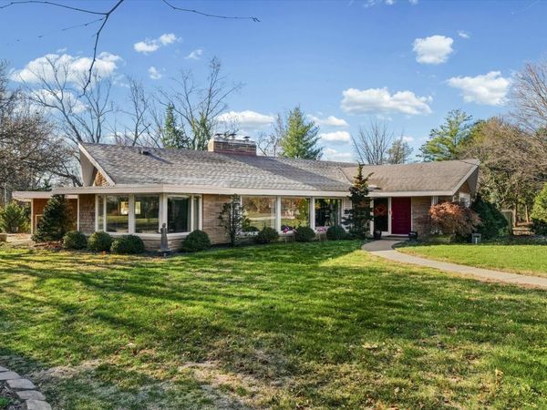 22 Greencroft Drive, Champaign, IL 61821