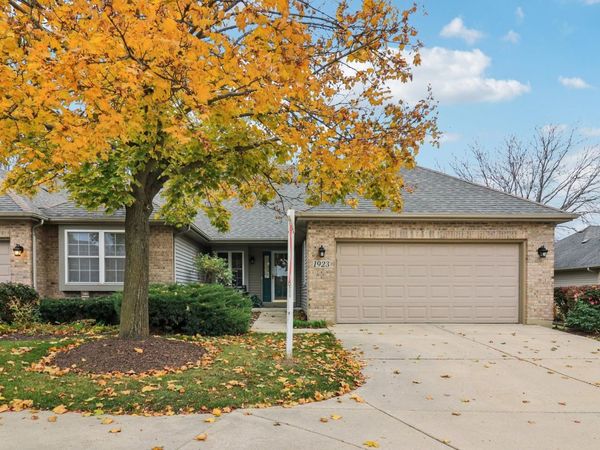1923 SCHOMER Court, Unit 1923, Aurora, IL 60505