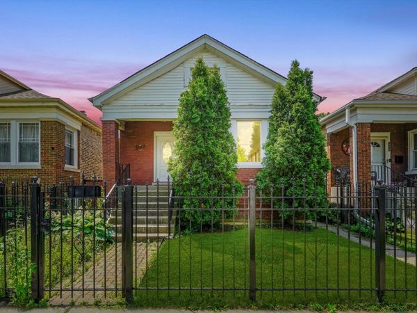 3545 W 62nd Place, Chicago, IL 60629