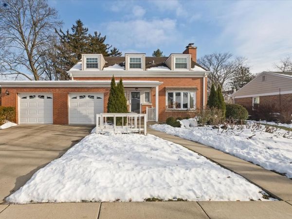 173 Cornell Avenue, Des Plaines, IL 60016
