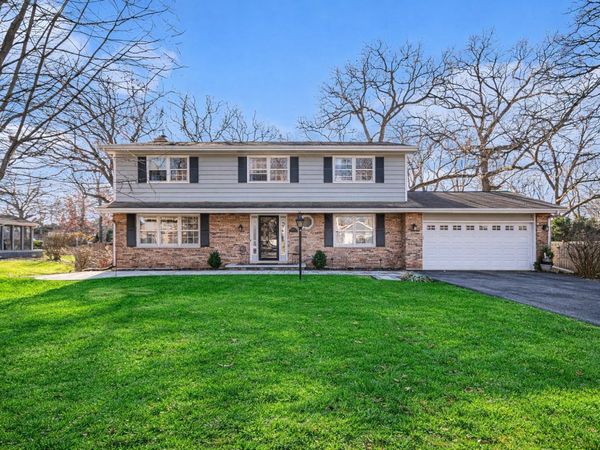 4609 Valerie Drive, Crystal Lake, IL 60014