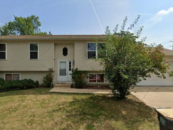 414 E WASHINGTON Street, Round Lake Park, IL 60073