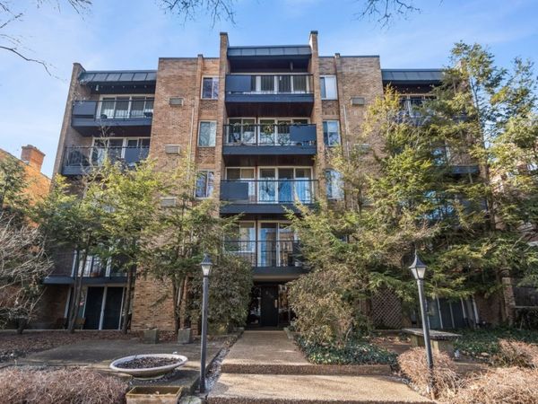 530 Hinman Avenue, Unit 2B, Evanston, IL 60202