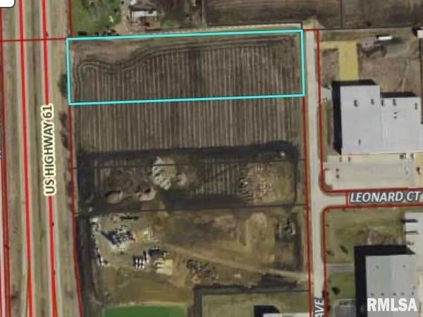 800 N 16TH Avenue, Eldridge, IA 52748