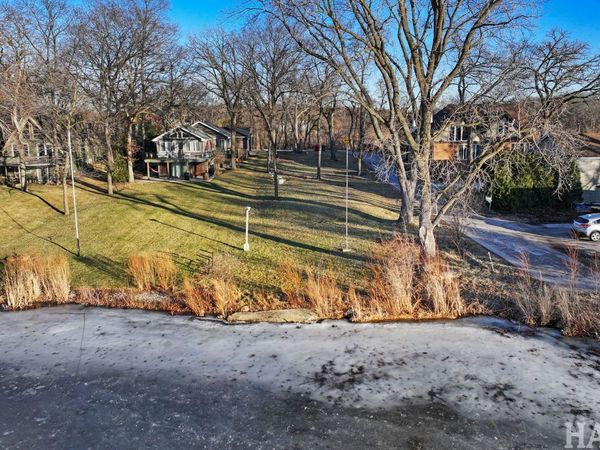 42028 N East Road, Antioch, IL 60002