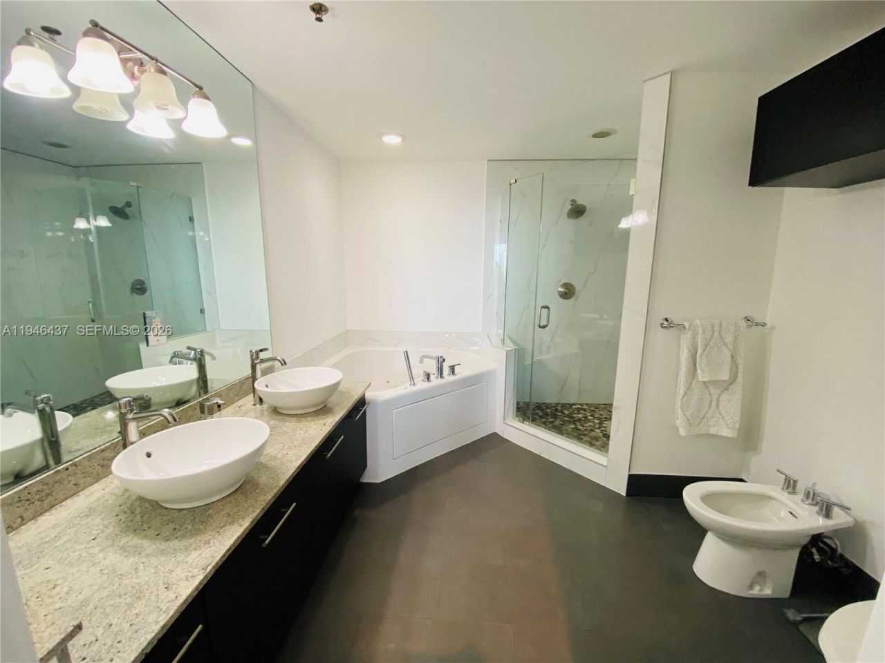 3029 NE 188th St, Unit 1014, Aventura, FL 33180 Photo