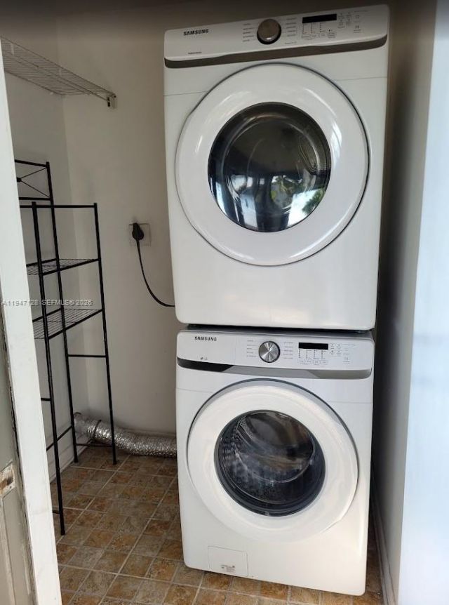 468 NE 206th Ln, Unit 202, Miami, FL 33179 Photo