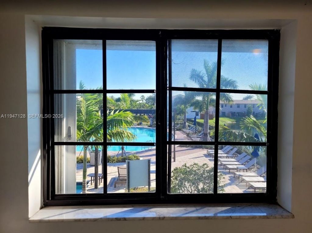 468 NE 206th Ln, Unit 202, Miami, FL 33179 Photo