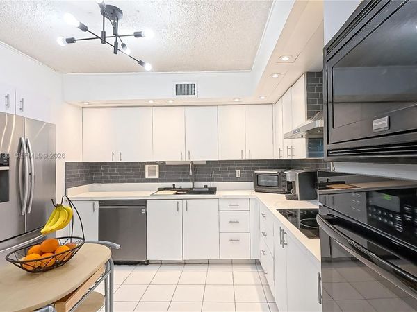 2800 N 46th Ave, Unit A307, Hollywood, FL 33021