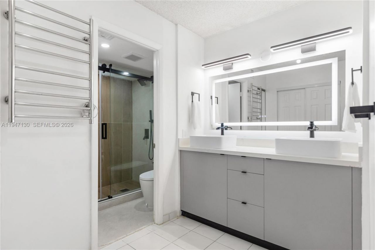 2800 N 46th Ave, Unit A307, Hollywood, FL 33021 Photo