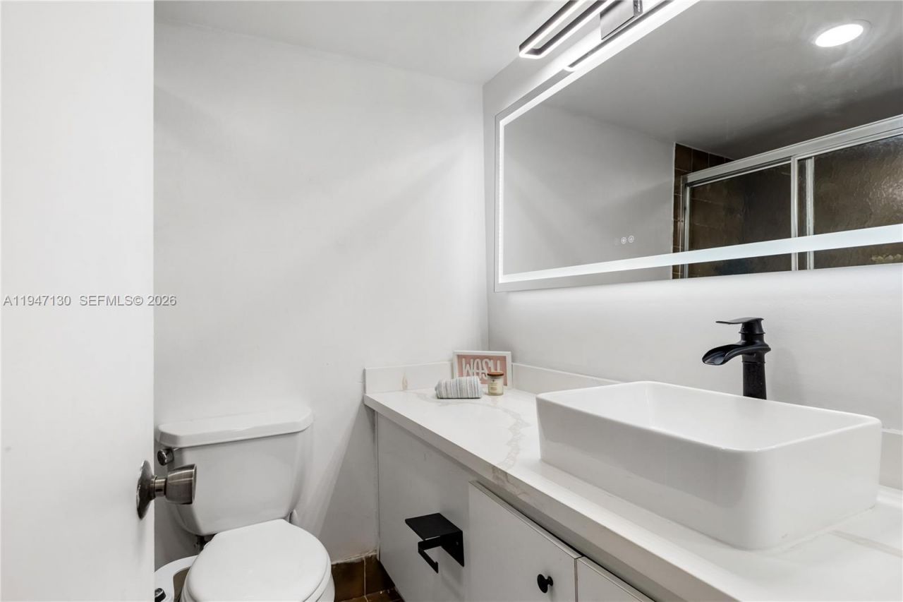 2800 N 46th Ave, Unit A307, Hollywood, FL 33021 Photo