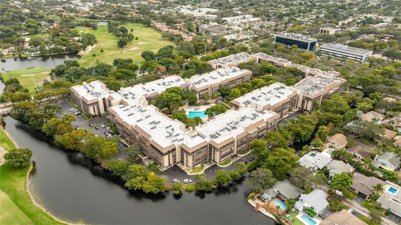 2800 N 46th Ave, Unit A307, Hollywood, FL 33021 Photo