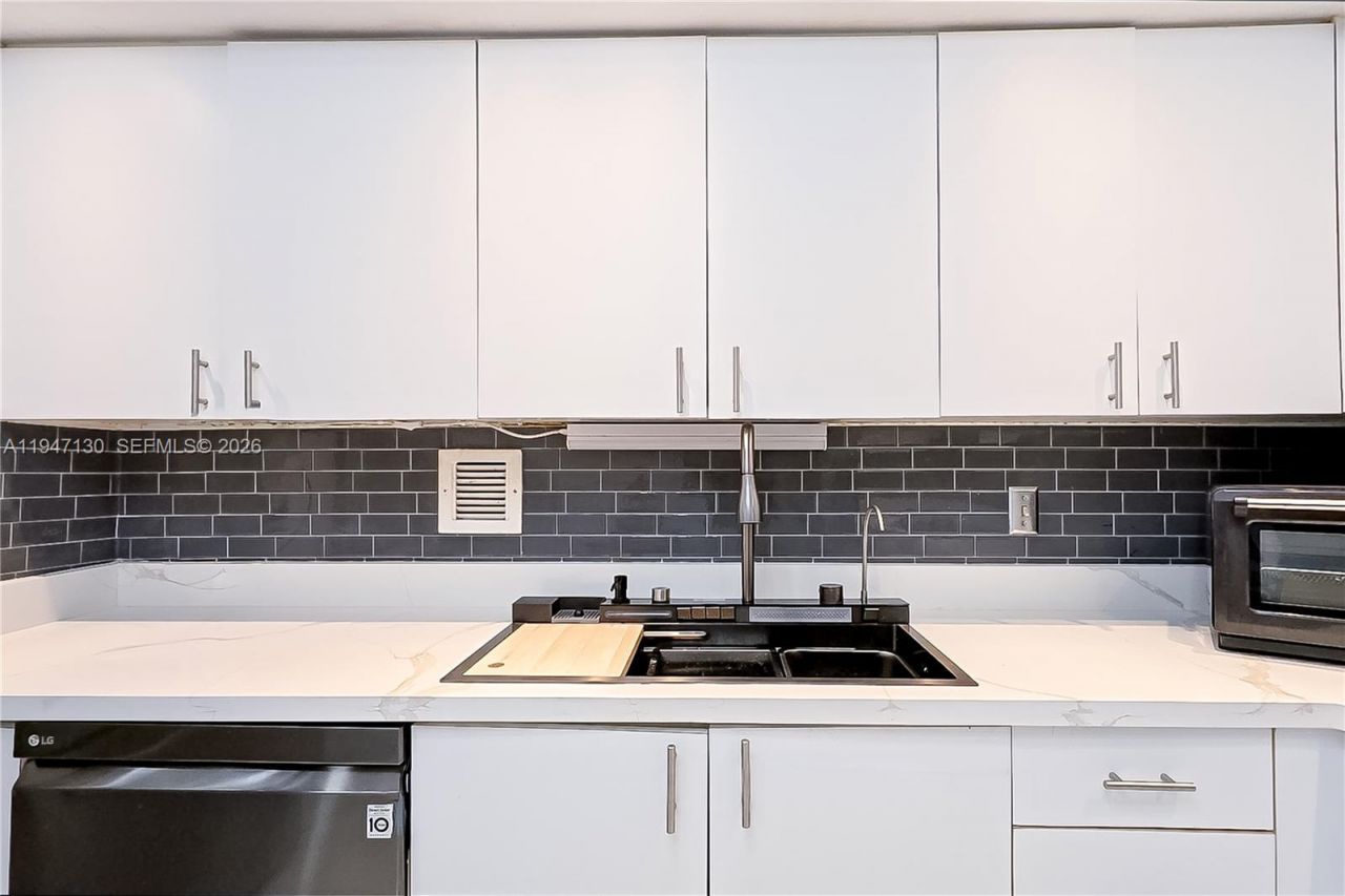 2800 N 46th Ave, Unit A307, Hollywood, FL 33021 Photo