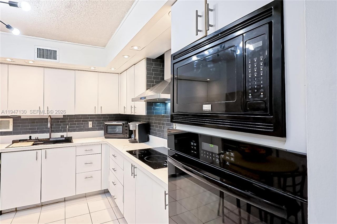 2800 N 46th Ave, Unit A307, Hollywood, FL 33021 Photo