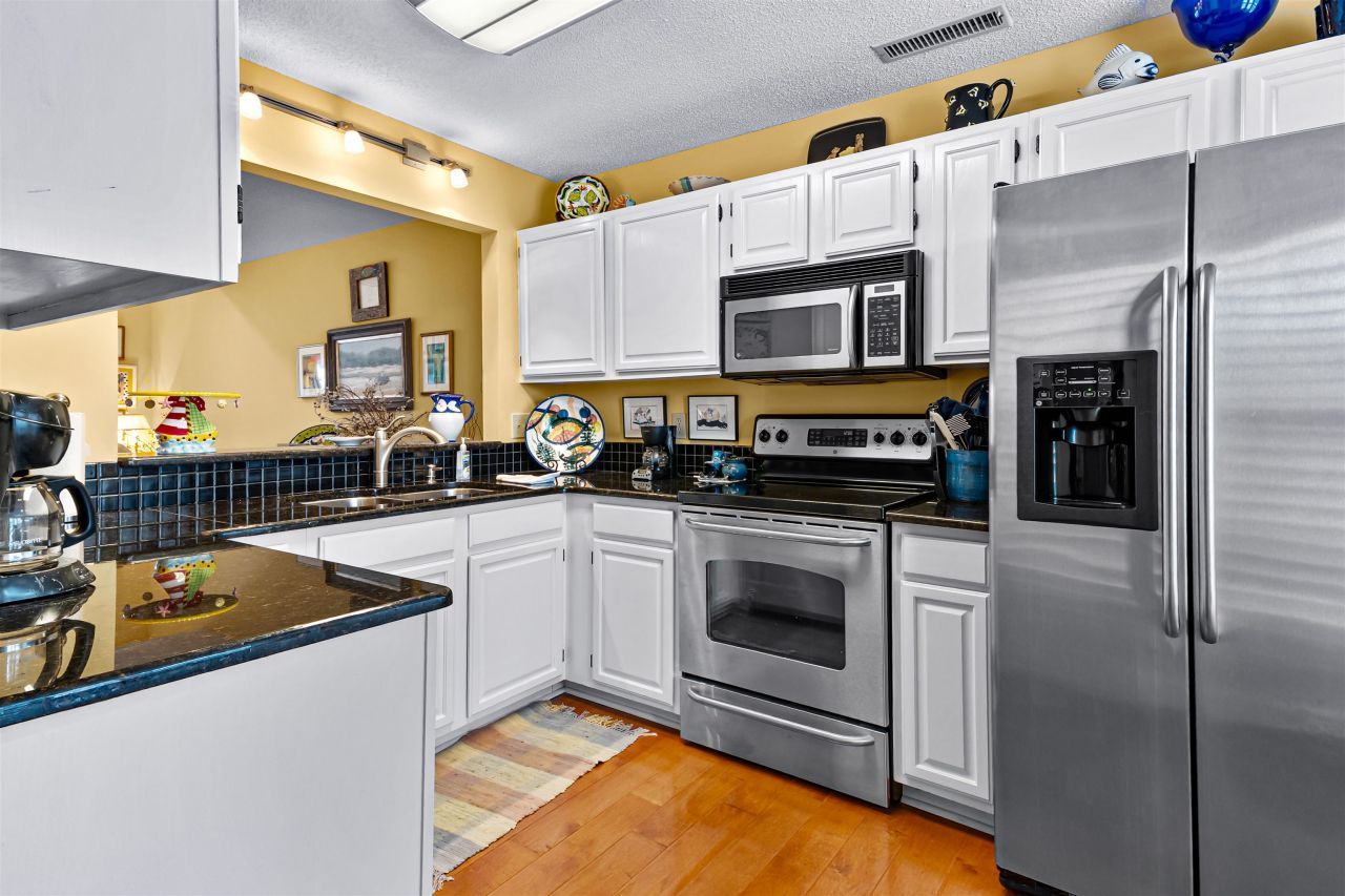 4801 Lightkeepers Way Photo 16