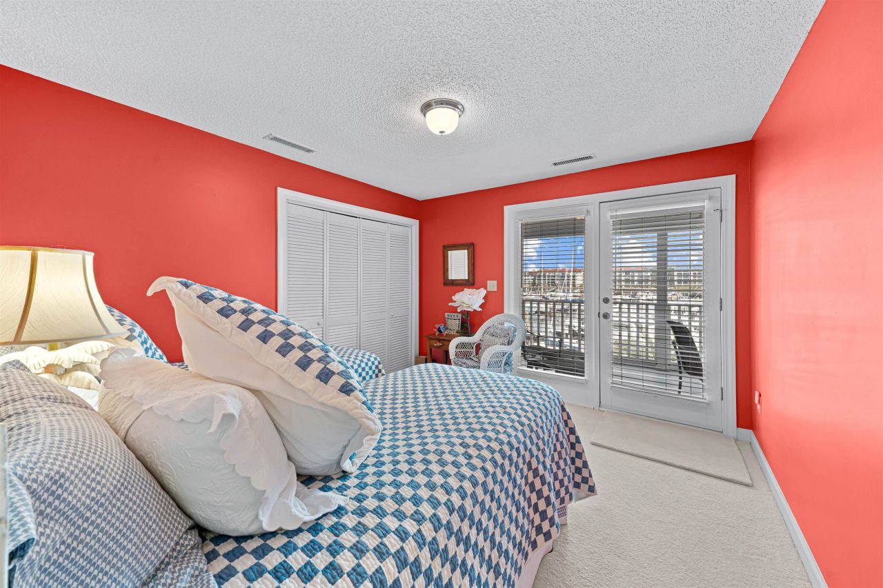 4801 Lightkeepers Way Photo 23