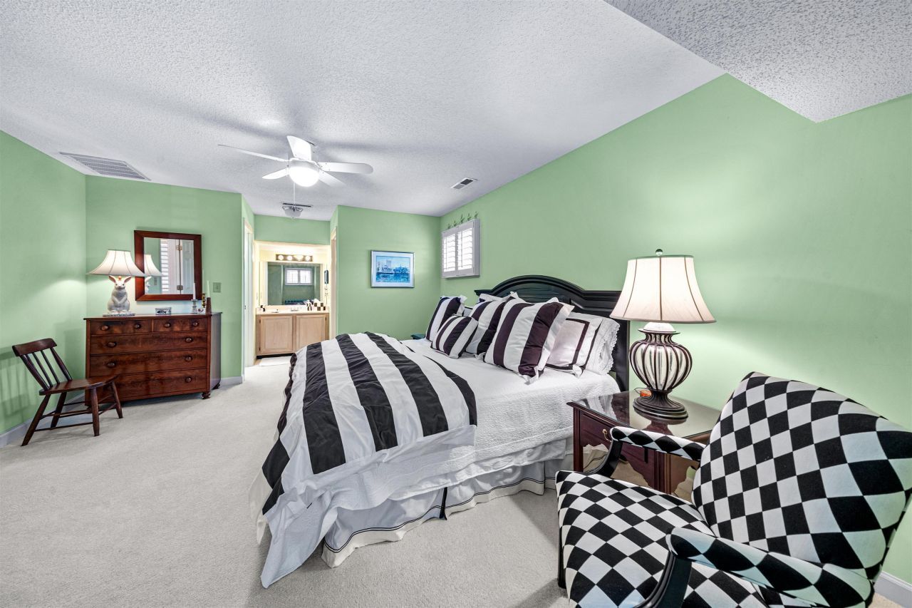 4801 Lightkeepers Way Photo 36