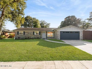 1068 GROVE PARK Lane, Orange Park, FL 32073