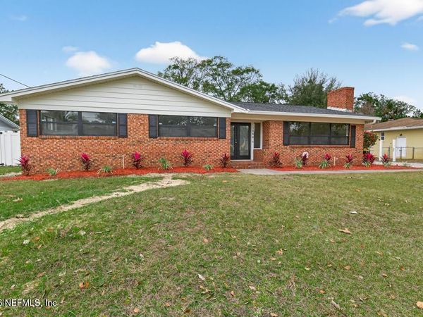 3904 YARBOROUGH Drive, Jacksonville, FL 32277