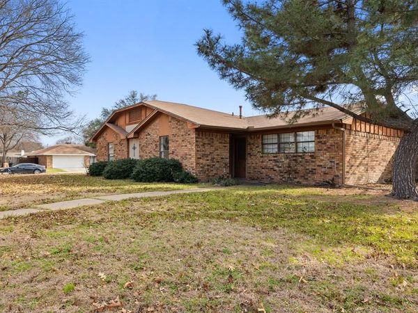 2736 Chebi Lane, Denton, TX 76209