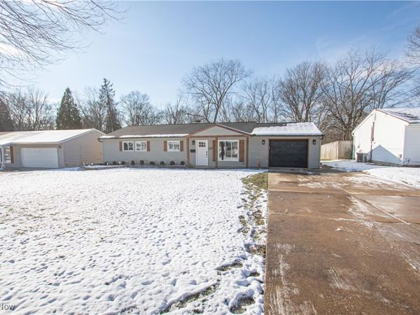 6242 Oxford Court, Bedford Heights, OH 44146
