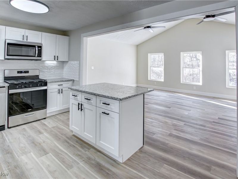 6242 Oxford Court, Bedford Heights, OH 44146 Photo 6