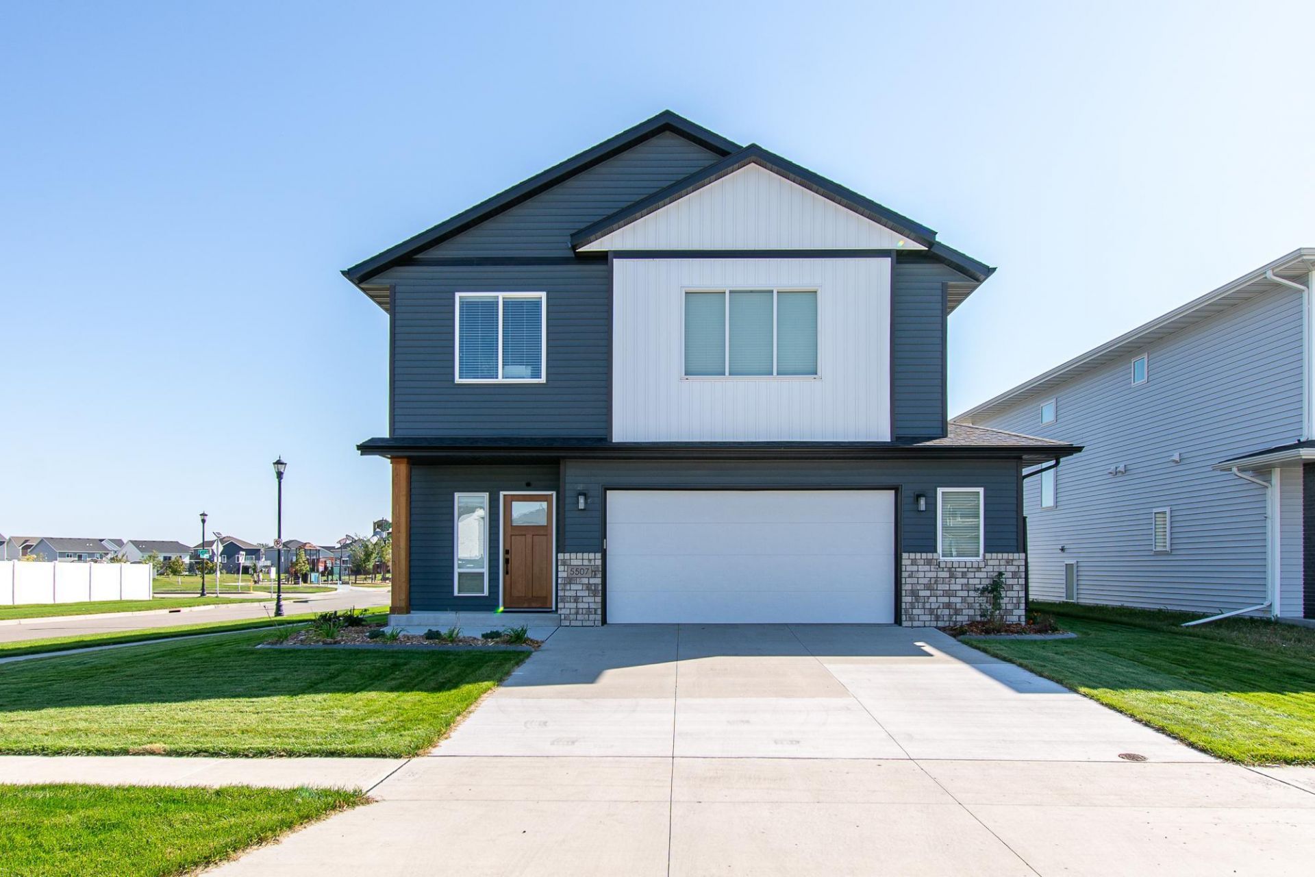 5507 Lori Lane W, West Fargo, ND 58078 Main Photo