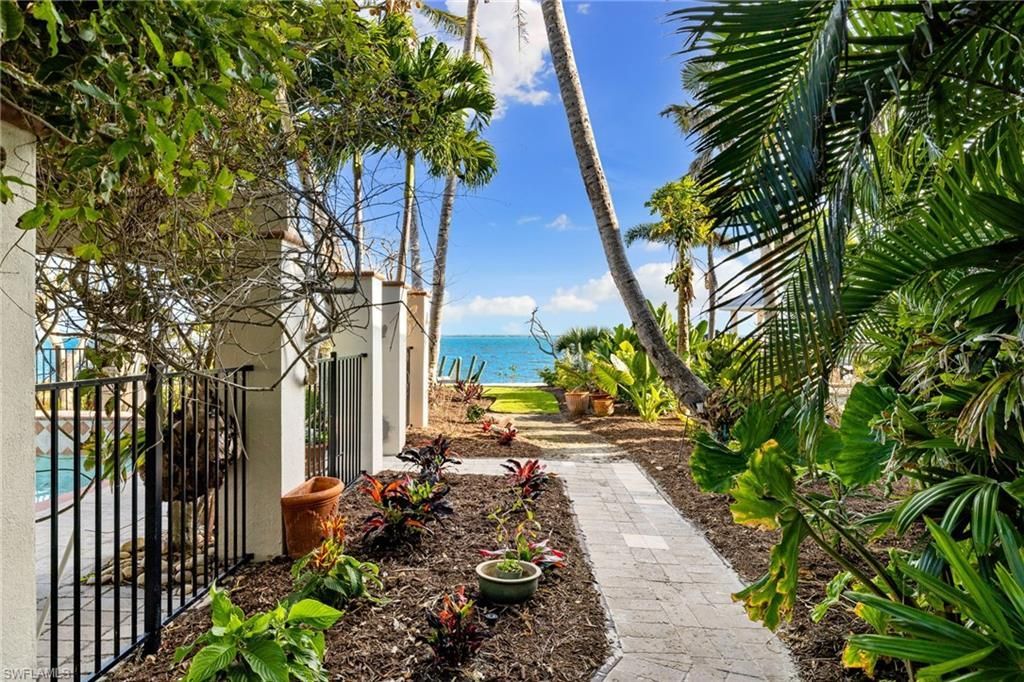 3569 San Carlos Dr, Saint James City, FL 33956 Photo