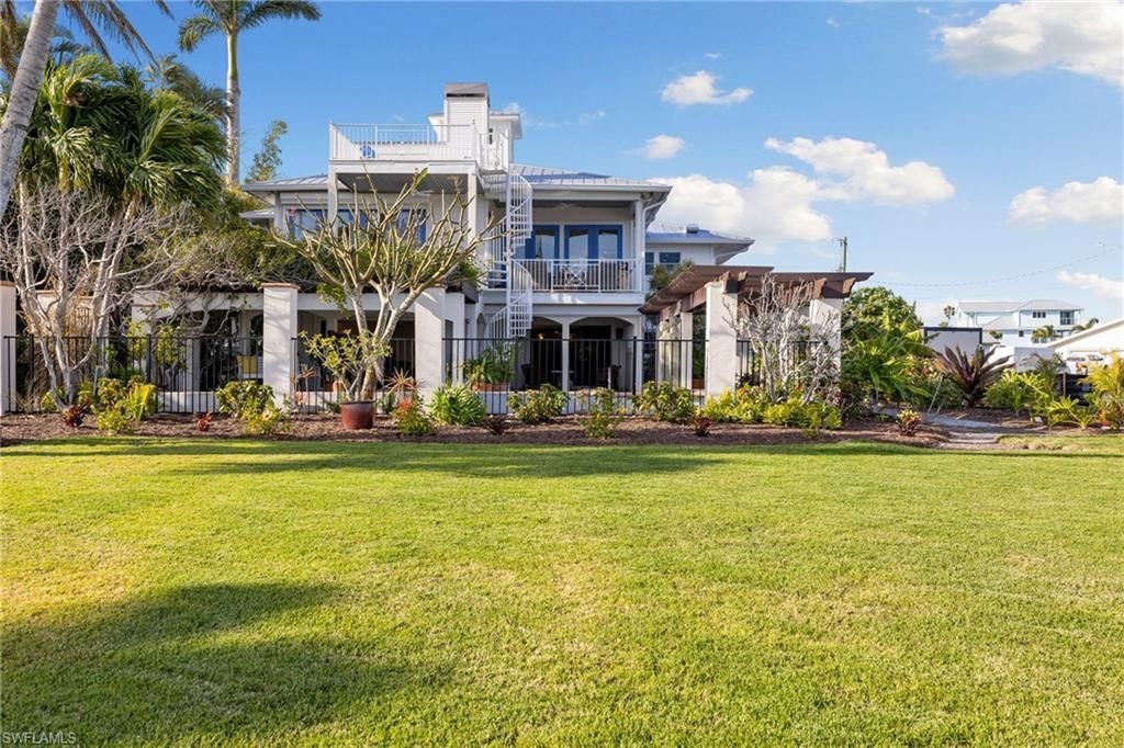 3569 San Carlos Dr, Saint James City, FL 33956 Photo