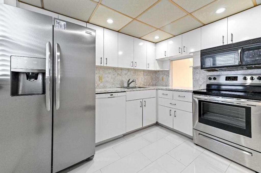 5700 NW 2nd Avenue, Unit 503, Boca Raton, FL 33487 Photo