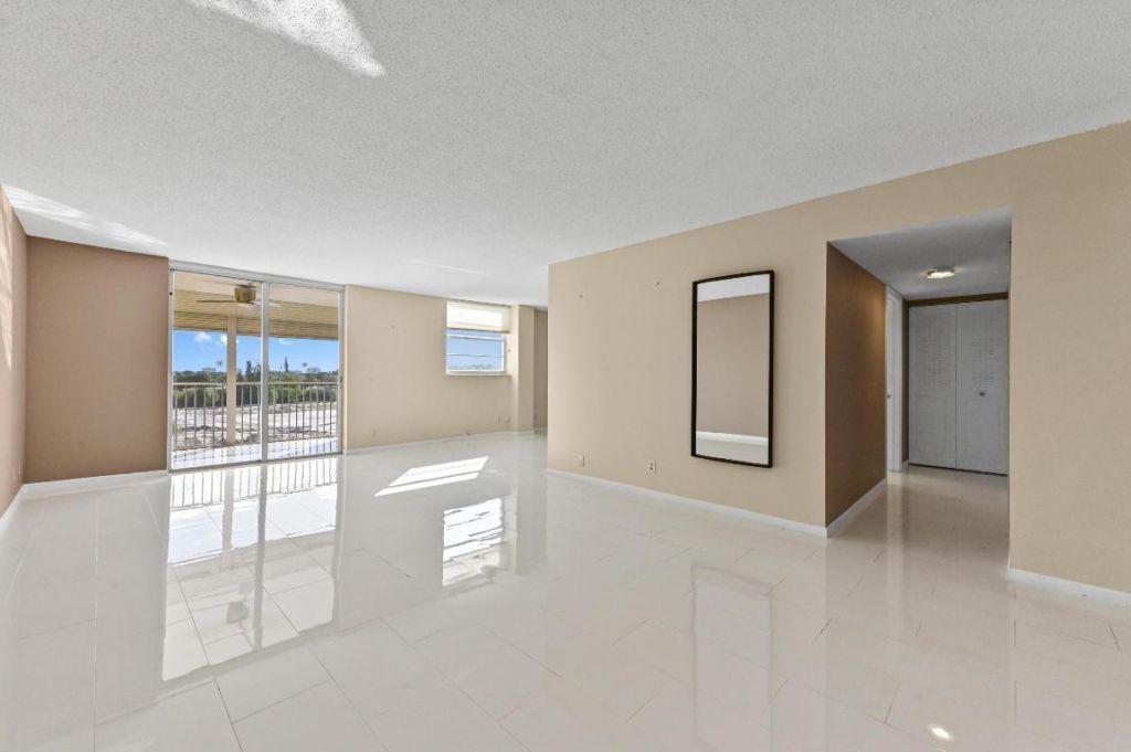 5700 NW 2nd Avenue, Unit 503, Boca Raton, FL 33487 Photo