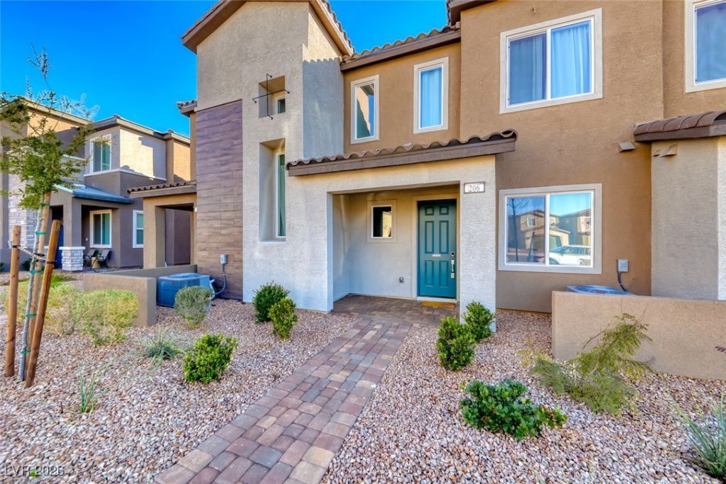 206 Wewatta Avenue, Henderson, NV 89011