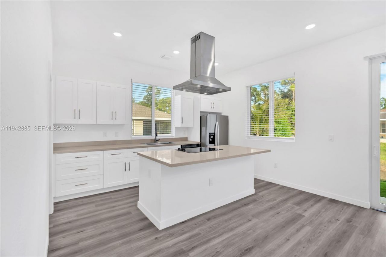 719 Little Rock E , Lehigh Acres, FL 33974 Photo