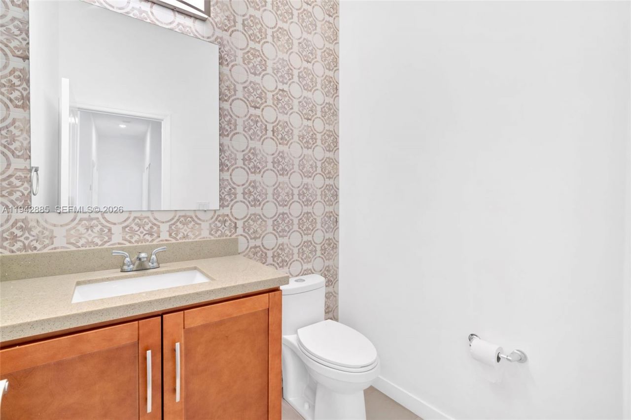 719 Little Rock E , Lehigh Acres, FL 33974 Photo