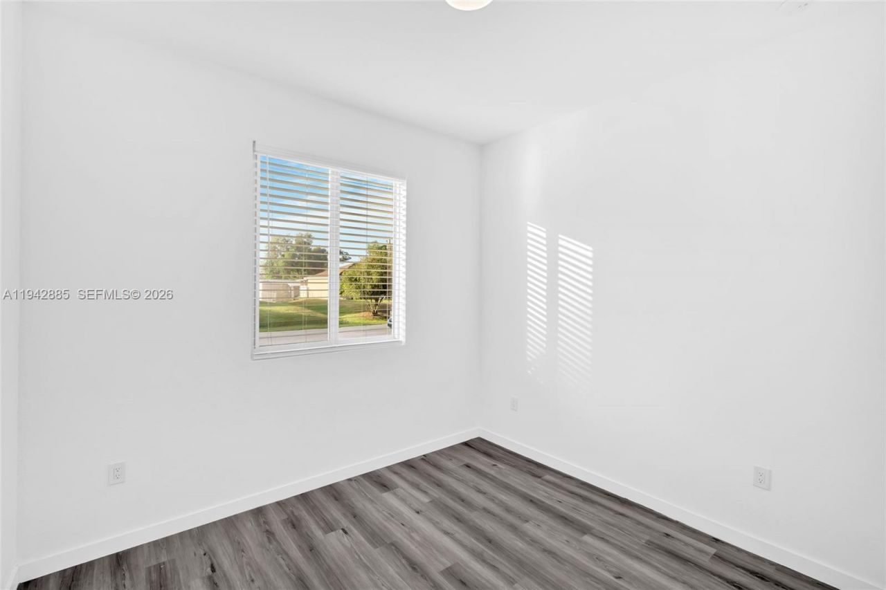 719 Little Rock E , Lehigh Acres, FL 33974 Photo