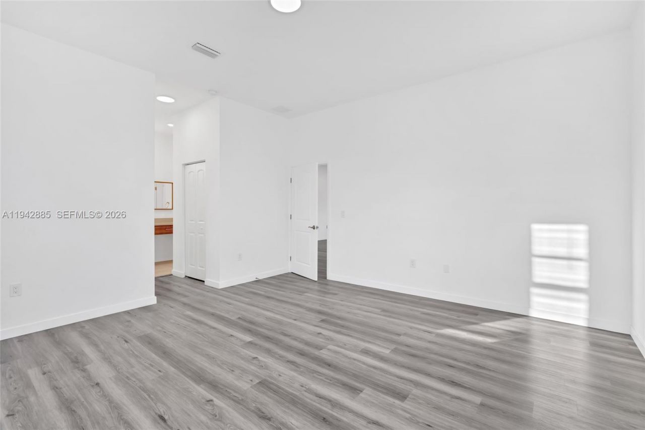 719 Little Rock E , Lehigh Acres, FL 33974 Photo