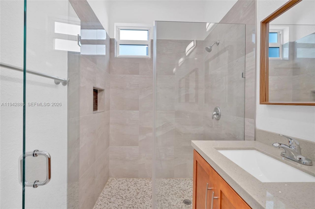 719 Little Rock E , Lehigh Acres, FL 33974 Photo