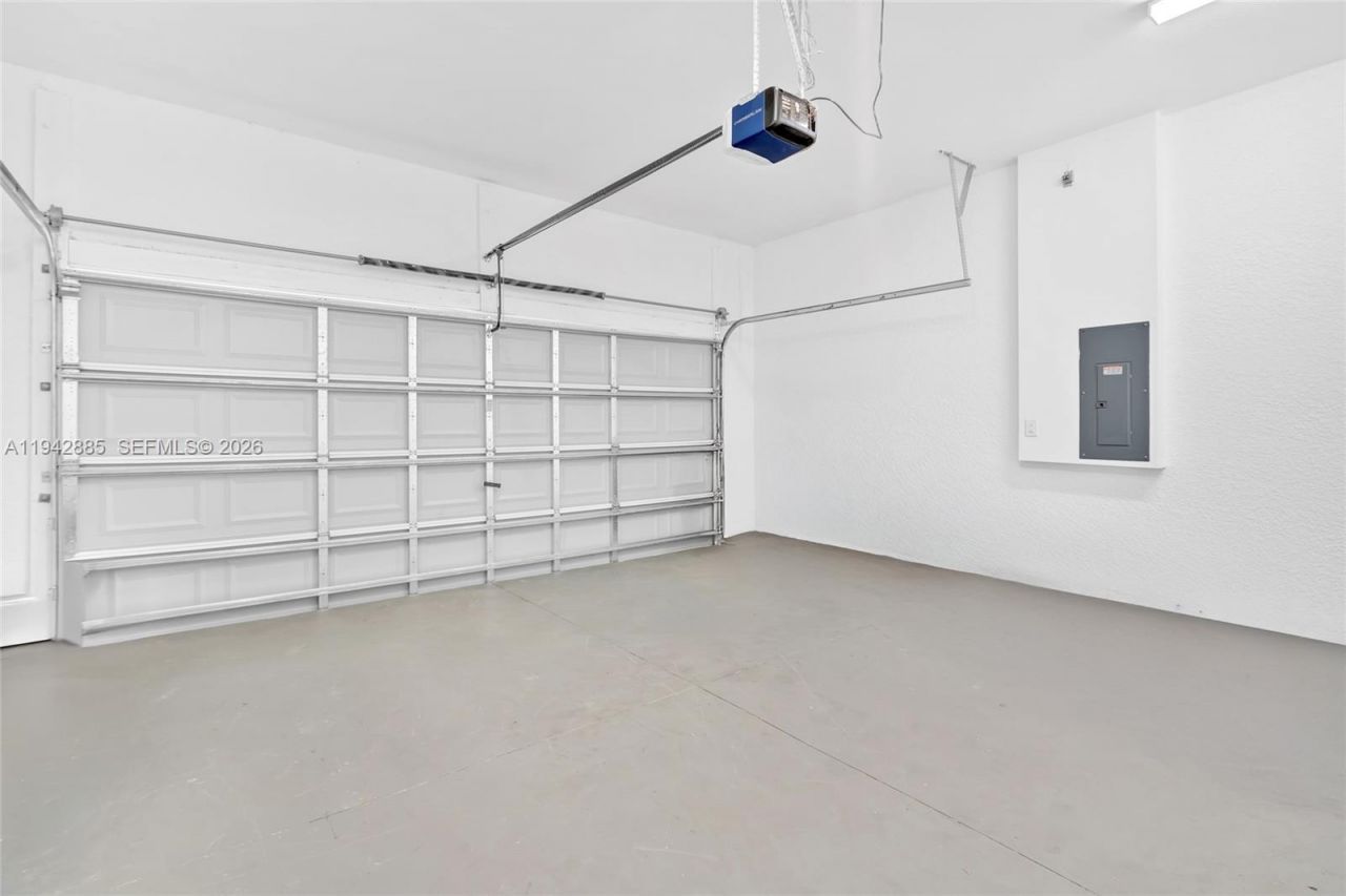 719 Little Rock E , Lehigh Acres, FL 33974 Photo