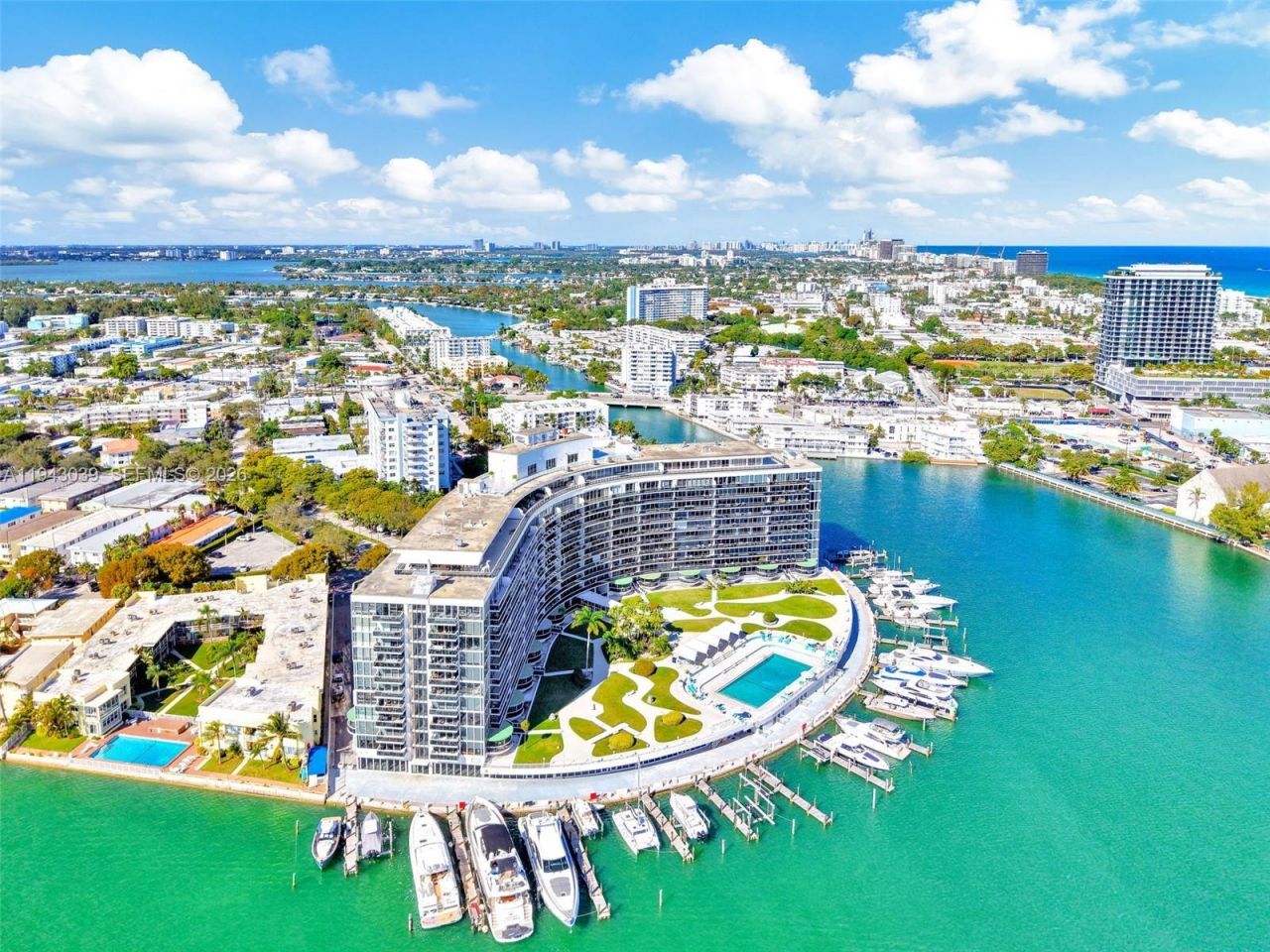 900 Bay Dr, Unit 321, Miami Beach, FL 33141 Photo