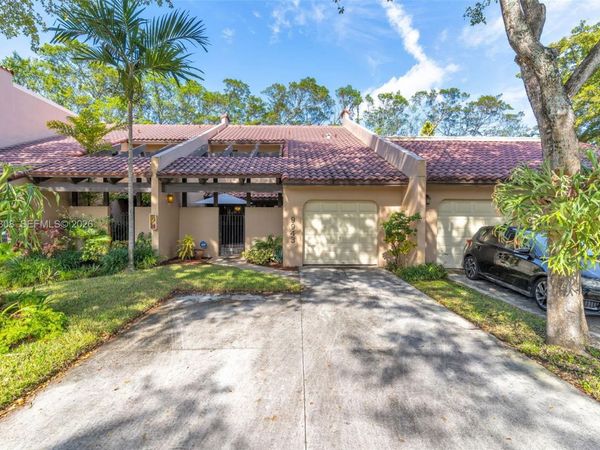 9943 Costa Del Sol Blvd, Unit B-108A, Doral, FL 33178