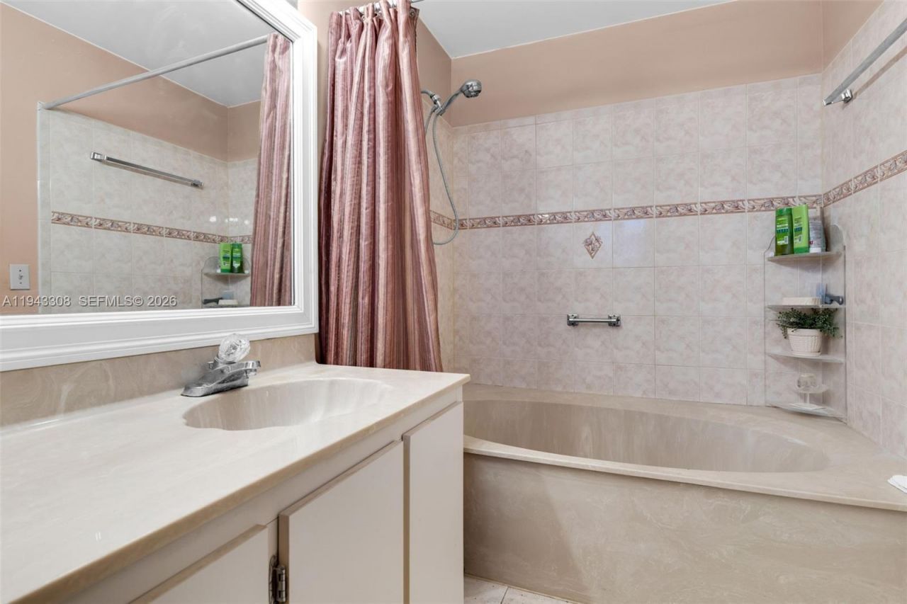 9943 Costa Del Sol Blvd, Unit B-108A, Doral, FL 33178 Photo