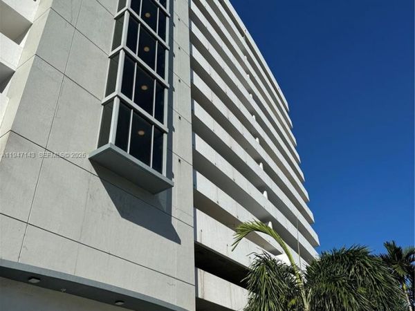 36 NW 6th Ave , Unit 1106, Miami, FL 33128