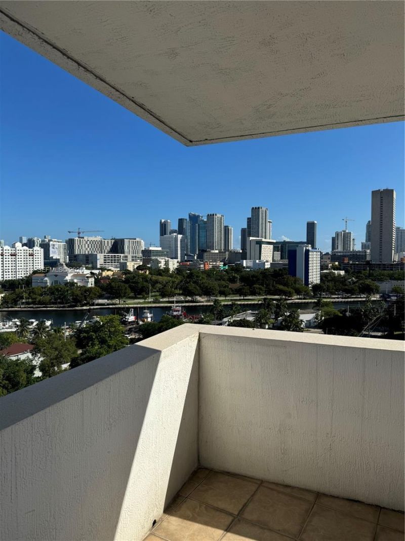 36 NW 6th Ave , Unit 1106, Miami, FL 33128 Photo
